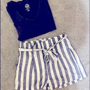 Linen Lux striped shorts & blue tee Sz medium
